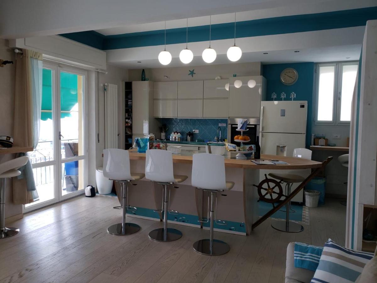 Appartement Cinqueterreblu Lungomarenostro à Monterosso al Mare Extérieur photo