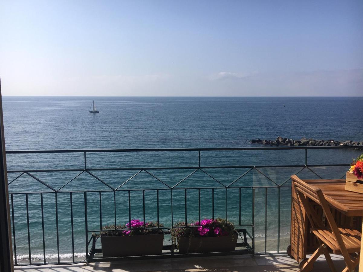 Appartement Cinqueterreblu Lungomarenostro à Monterosso al Mare Extérieur photo