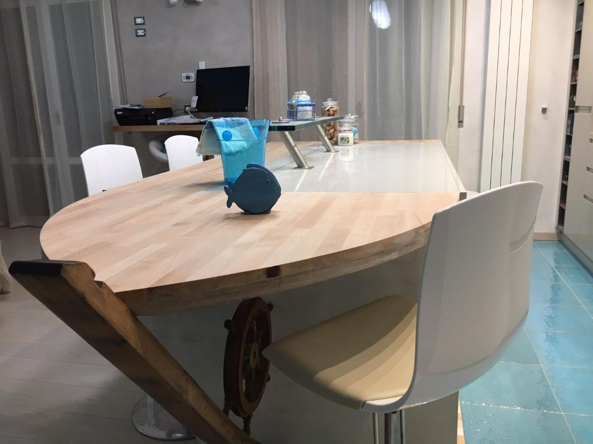 Appartement Cinqueterreblu Lungomarenostro à Monterosso al Mare Extérieur photo
